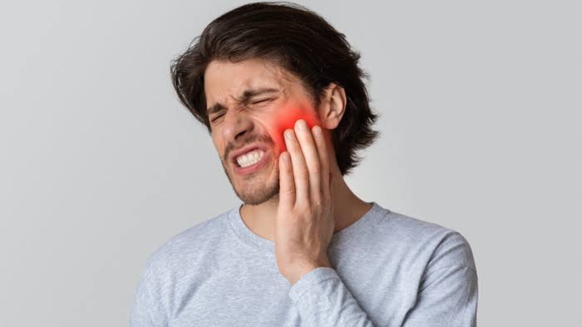 11 Home and Natural Remedies for Toothache Pain 