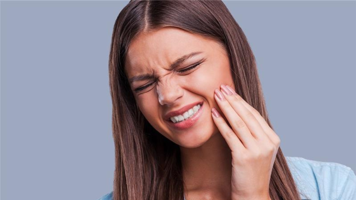 9 Home and Natural Remedies for Toothache Pain 